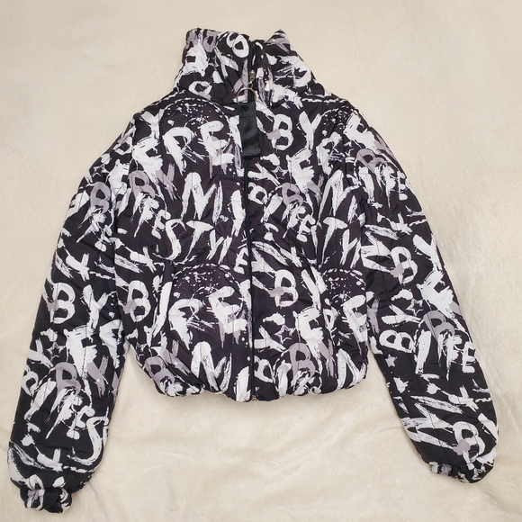 Jacket - Picture 1 of 3